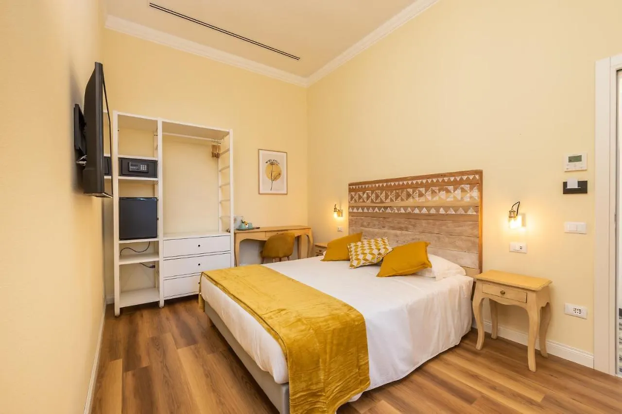 B&B Follonica 0*,