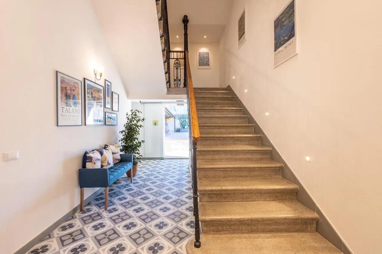 B&B Follonica contacts