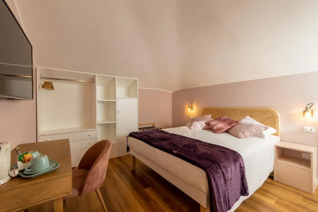 Couette-café B&B Follonica Italie
